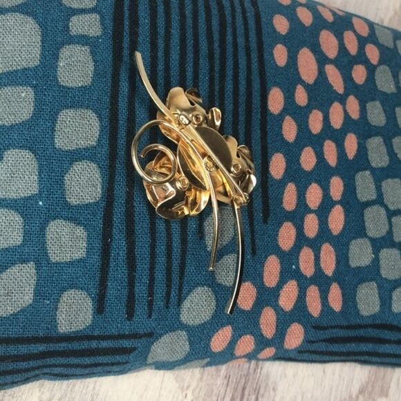 Vintage gold and pearl vintage brooch - Picture 4 of 6